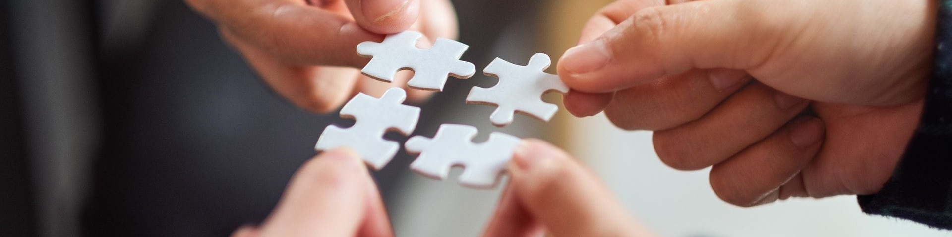 AdobeStock_330295583_Puzzleteile